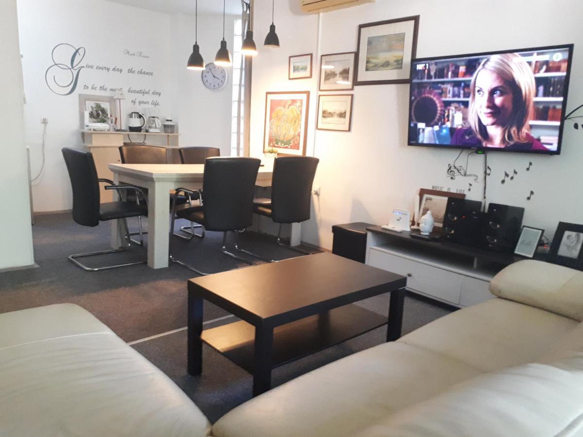 Apartment Iggory Пула Екстериор снимка